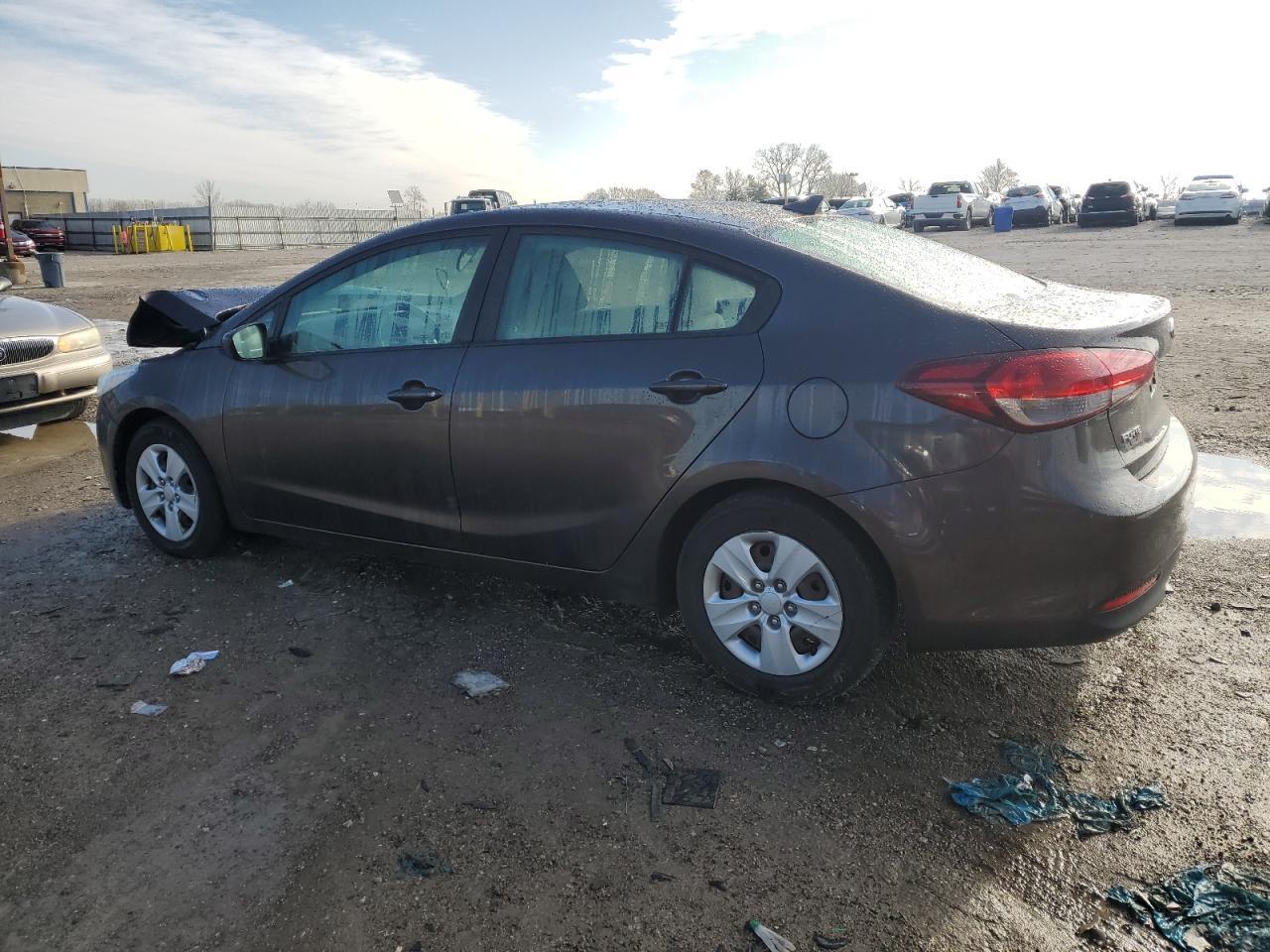 2017 Kia Forte Lx - Image 2