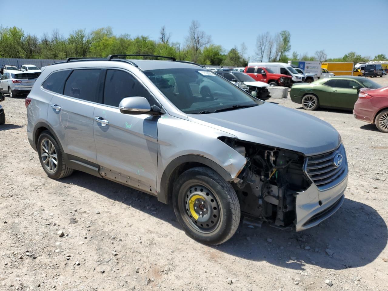 2017 Hyundai Santa Fe Se - Image 4