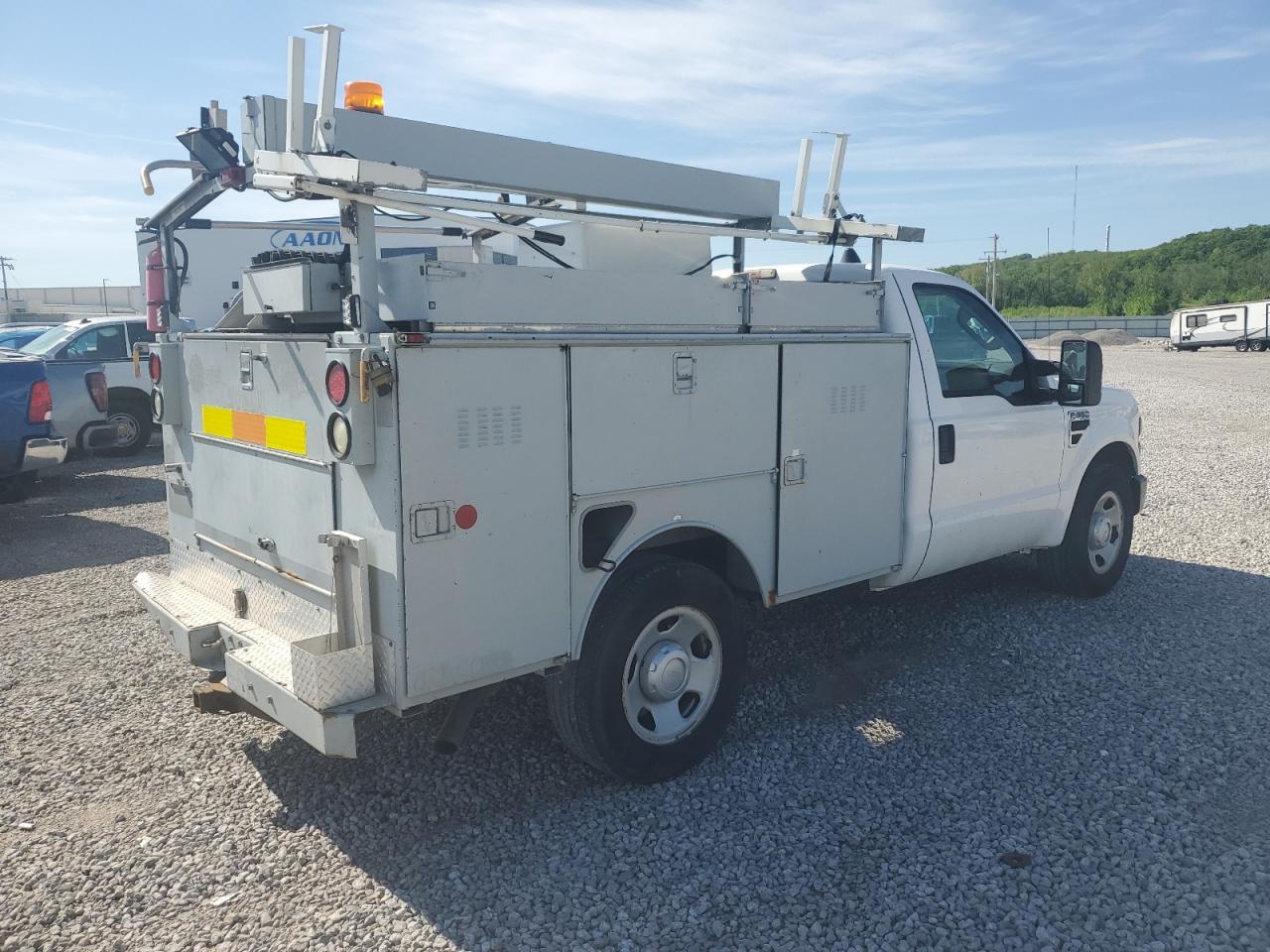 2008 Ford F350 Srw Super Duty - Image 3