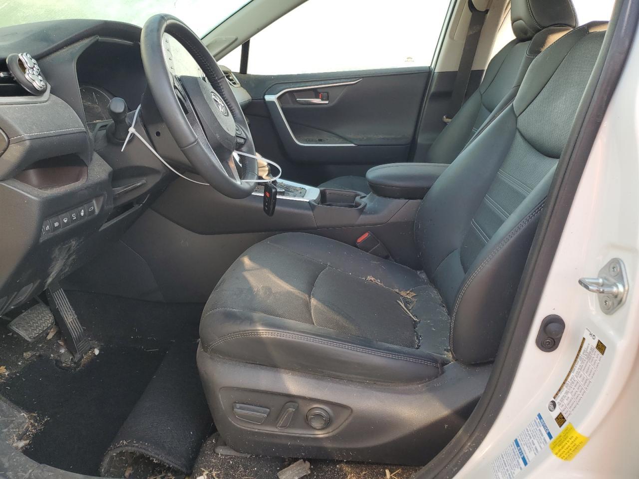 2020 Toyota Rav4 Limited - Image 7