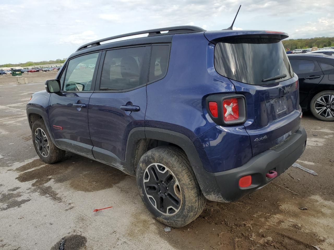 2017 Jeep Renegade Trailhawk - Image 2