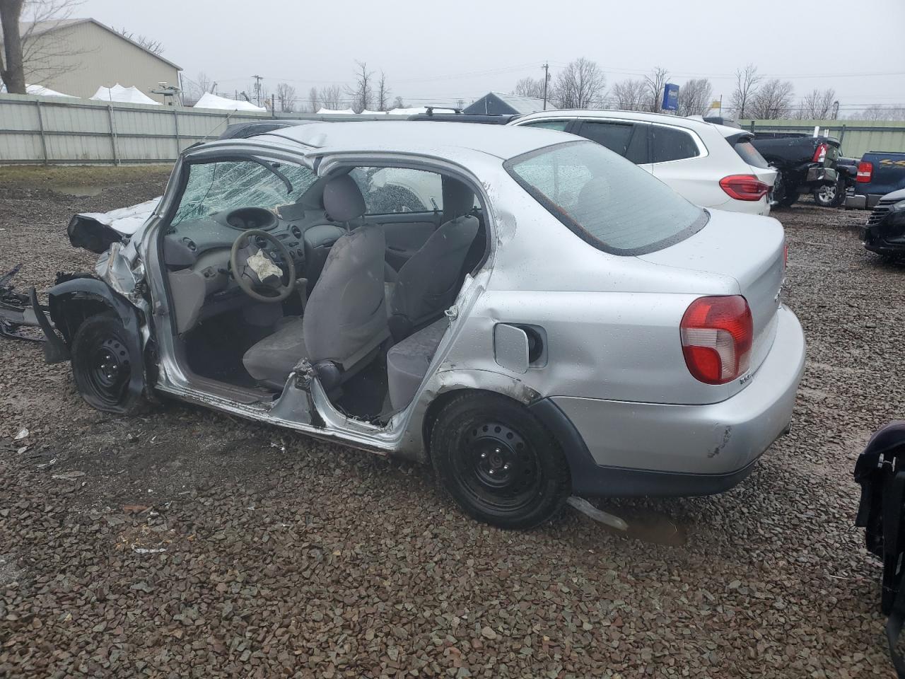 2002 Toyota Echo - Image 2