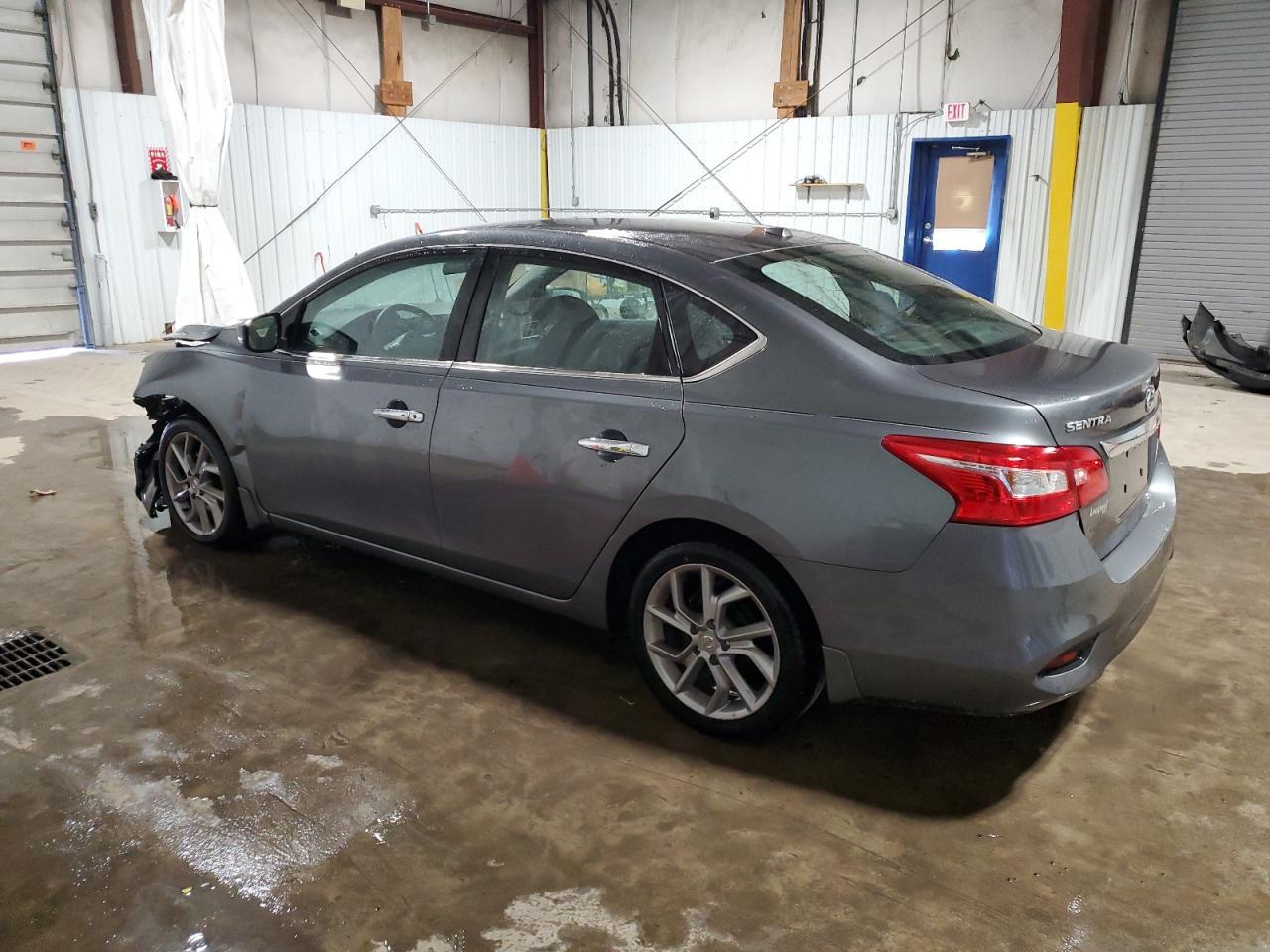 2017 Nissan Sentra S - Фото 2