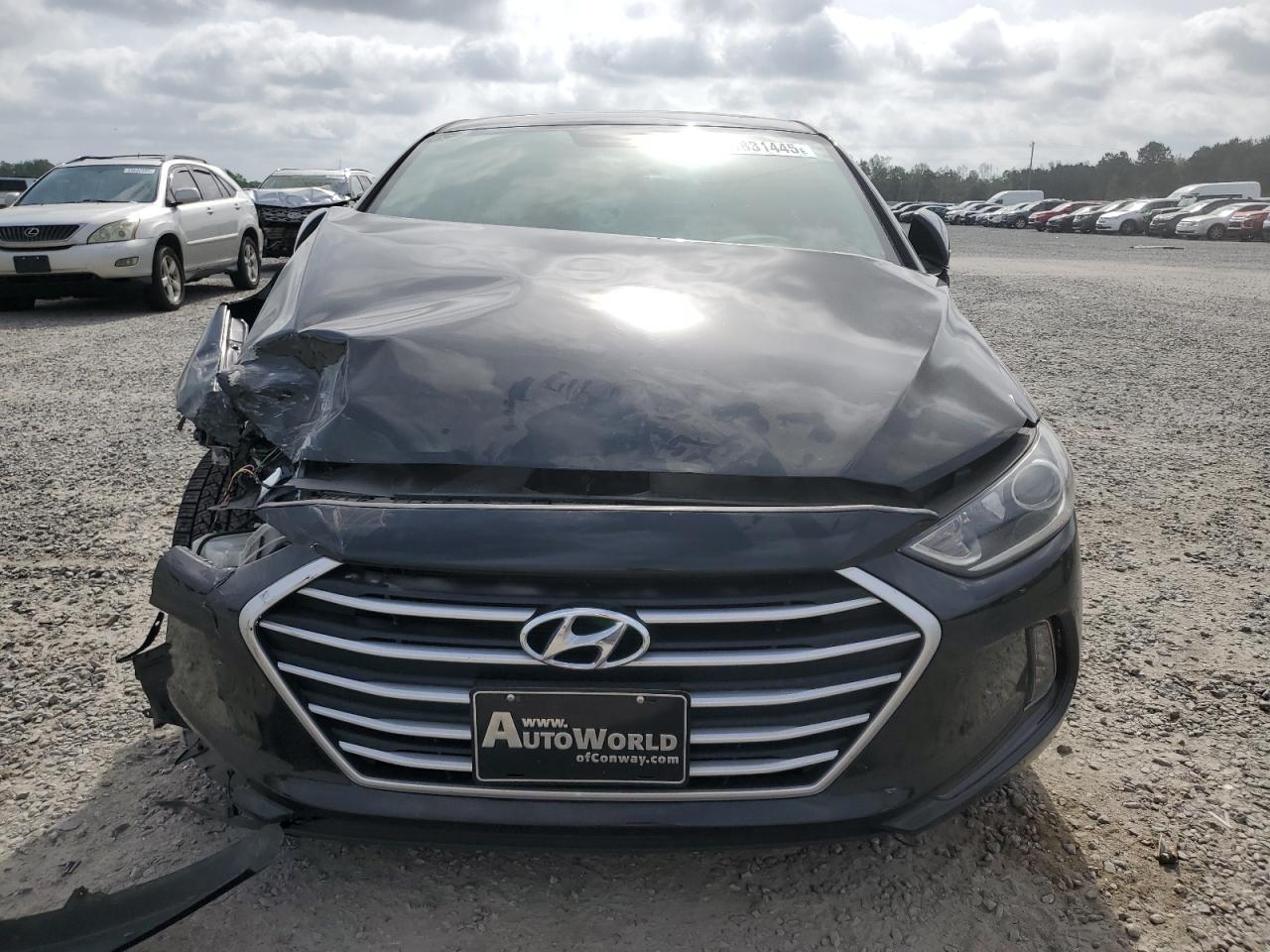 2017 Hyundai Elantra Se - Image 5