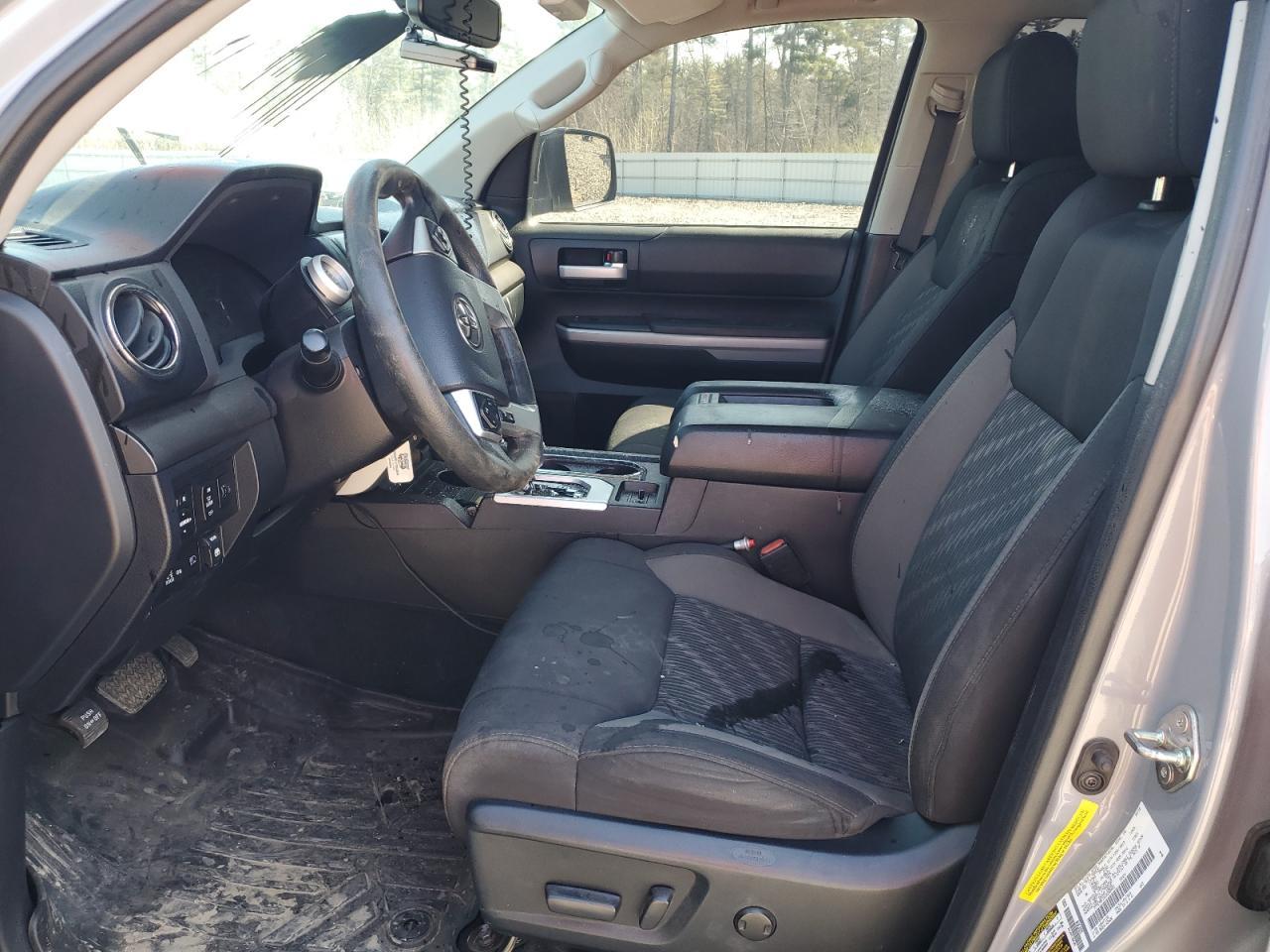 2018 Toyota Tundra Crewmax Sr5 - Image 7