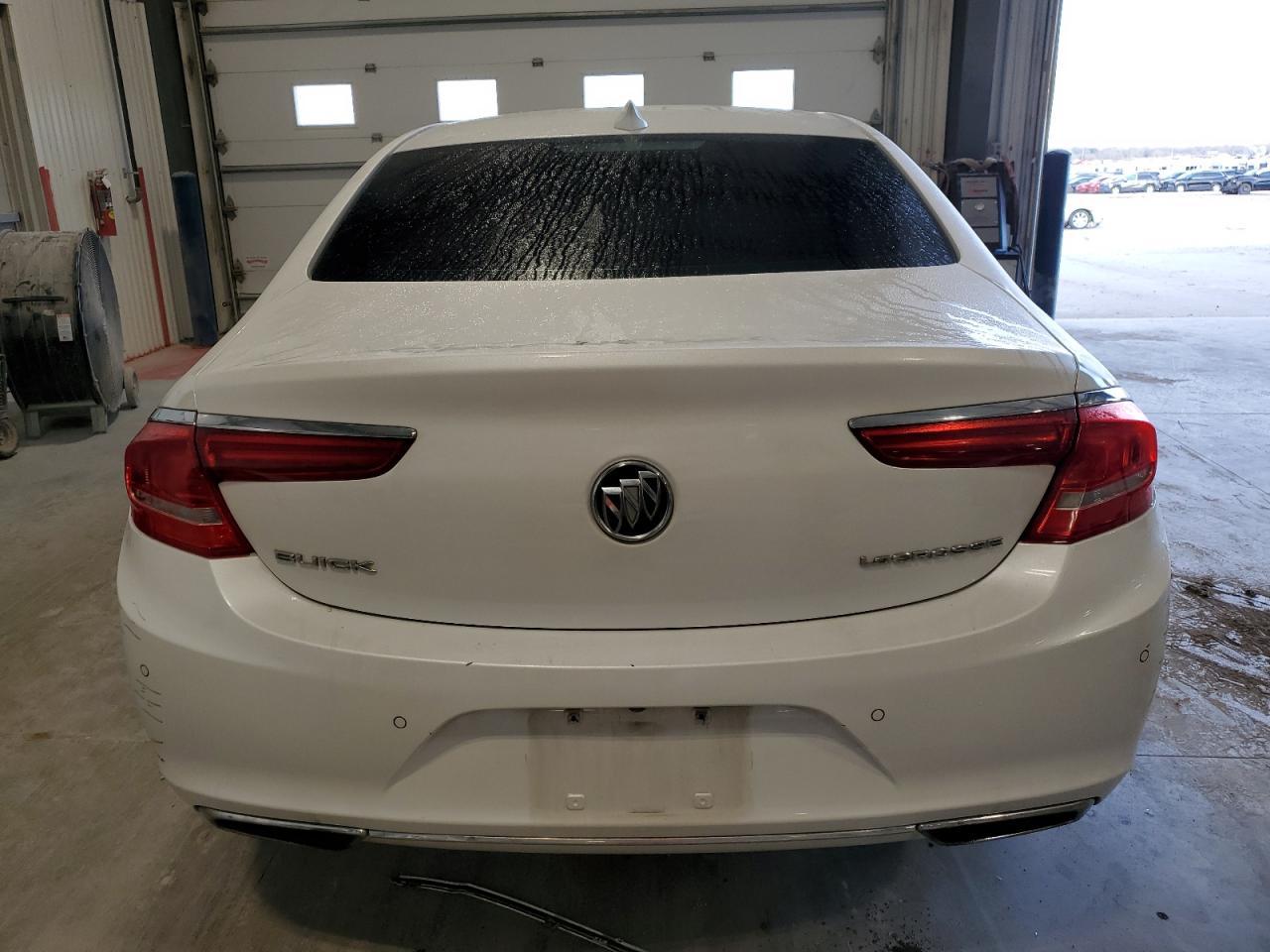 2017 Buick Lacrosse Premium - Image 6