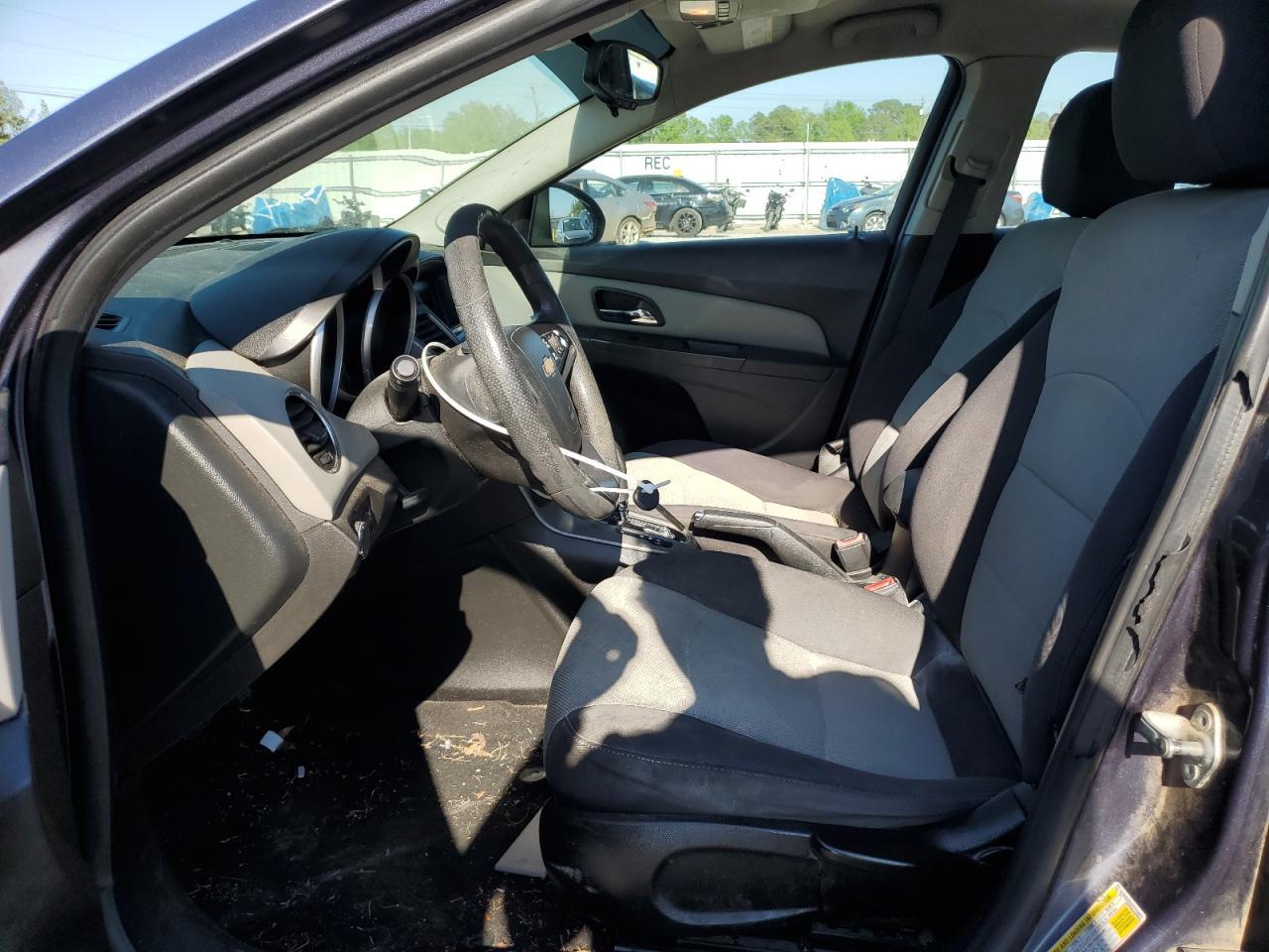 2013 Chevrolet Cruze Ls - Image 7