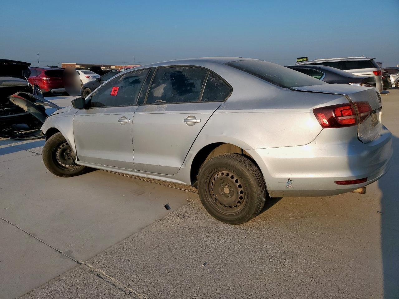 2016 Volkswagen Jetta S - Фото 2