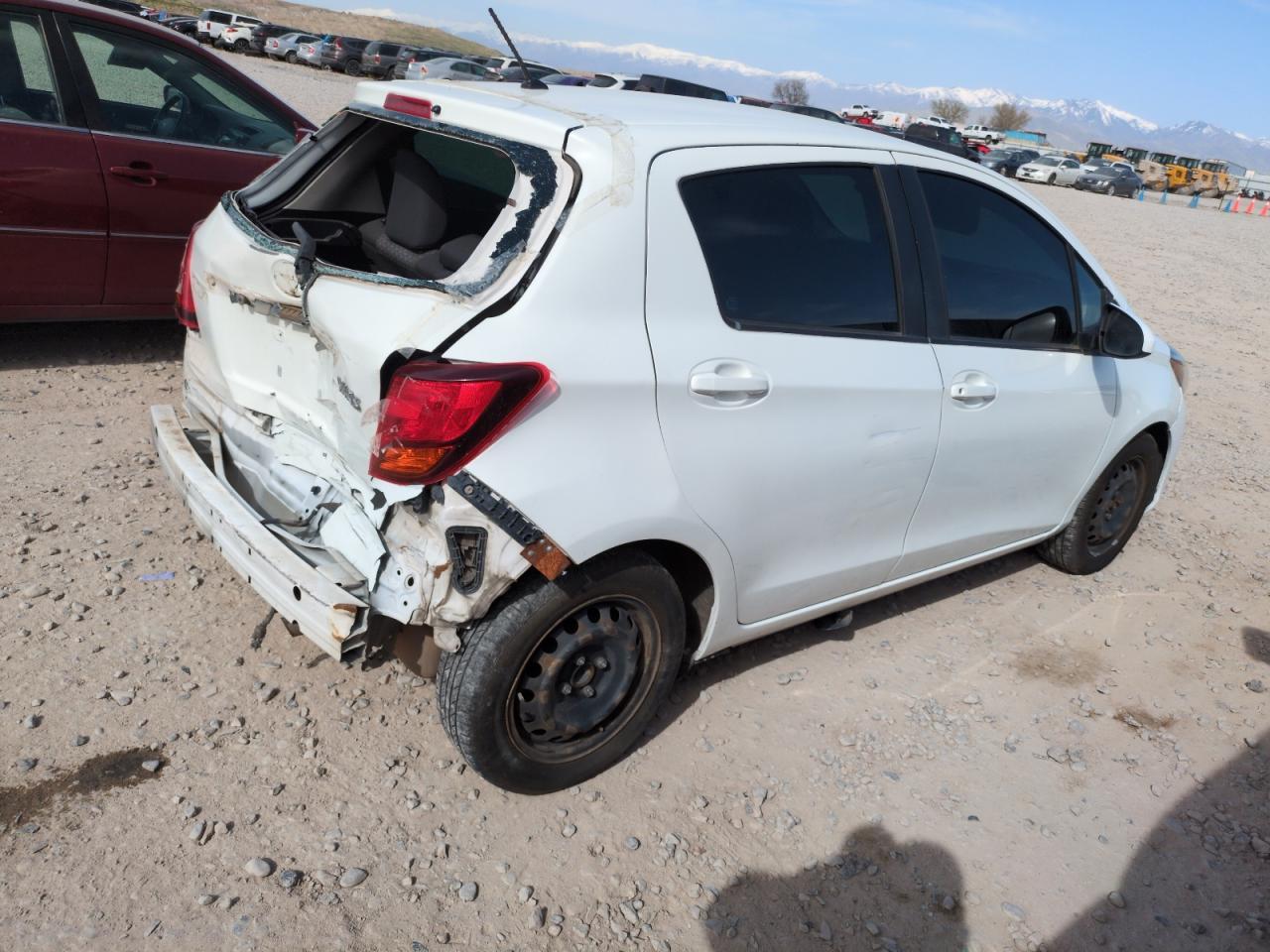 2015 Toyota Yaris - Image 3