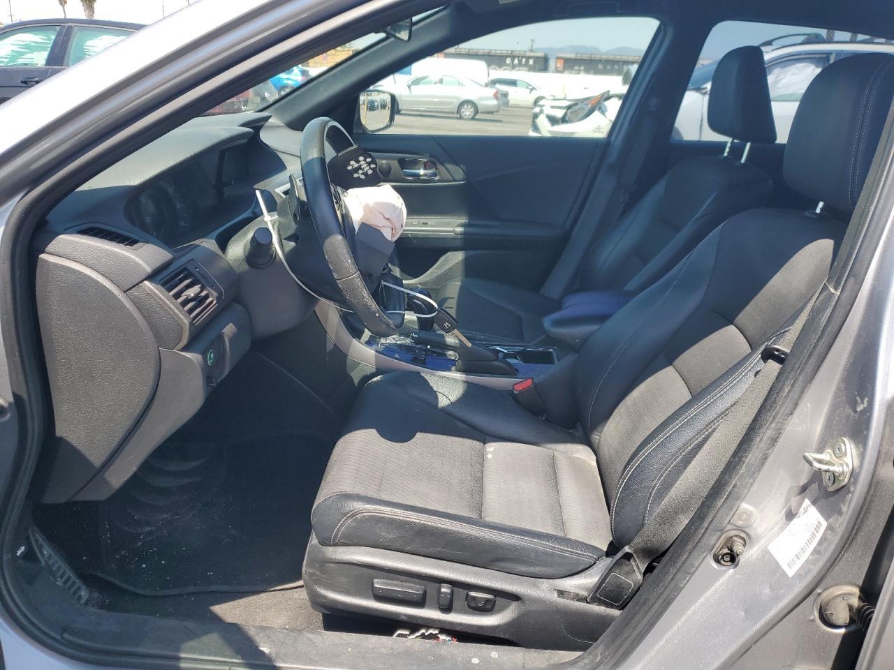 2016 Honda Accord Sport - Image 7