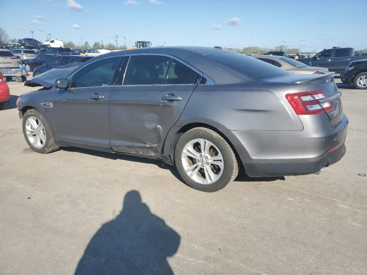 2014 Ford Taurus Sel - Фото 2