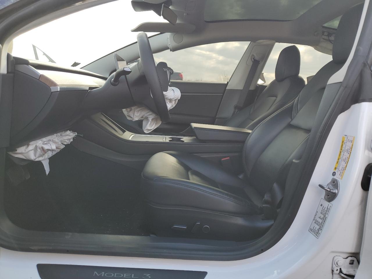 2021 Tesla Model 3 - Фото 7