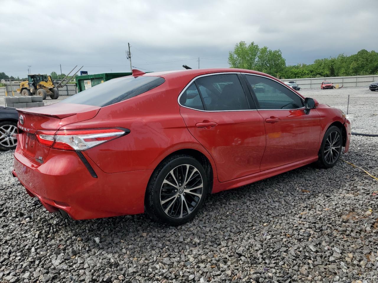 2020 Toyota Camry Se - Image 3
