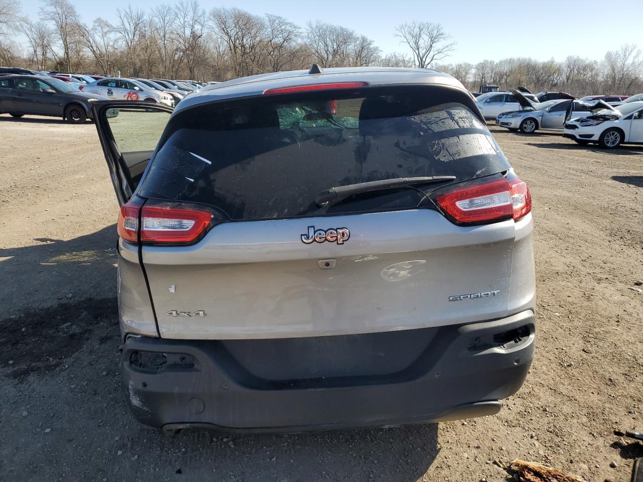 2017 Jeep Cherokee Sport - Фото 6