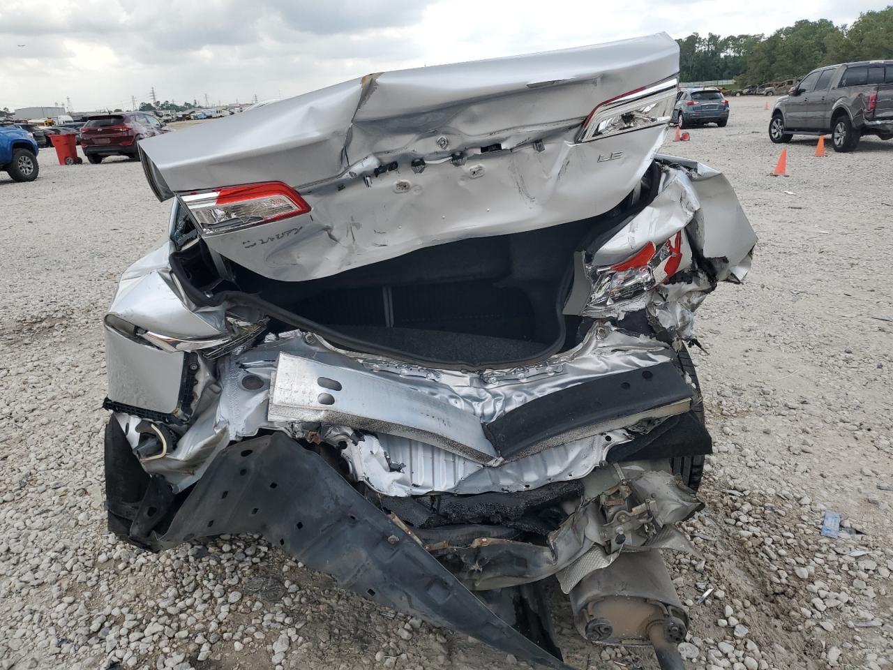 2012 Toyota Camry Le - Фото 6