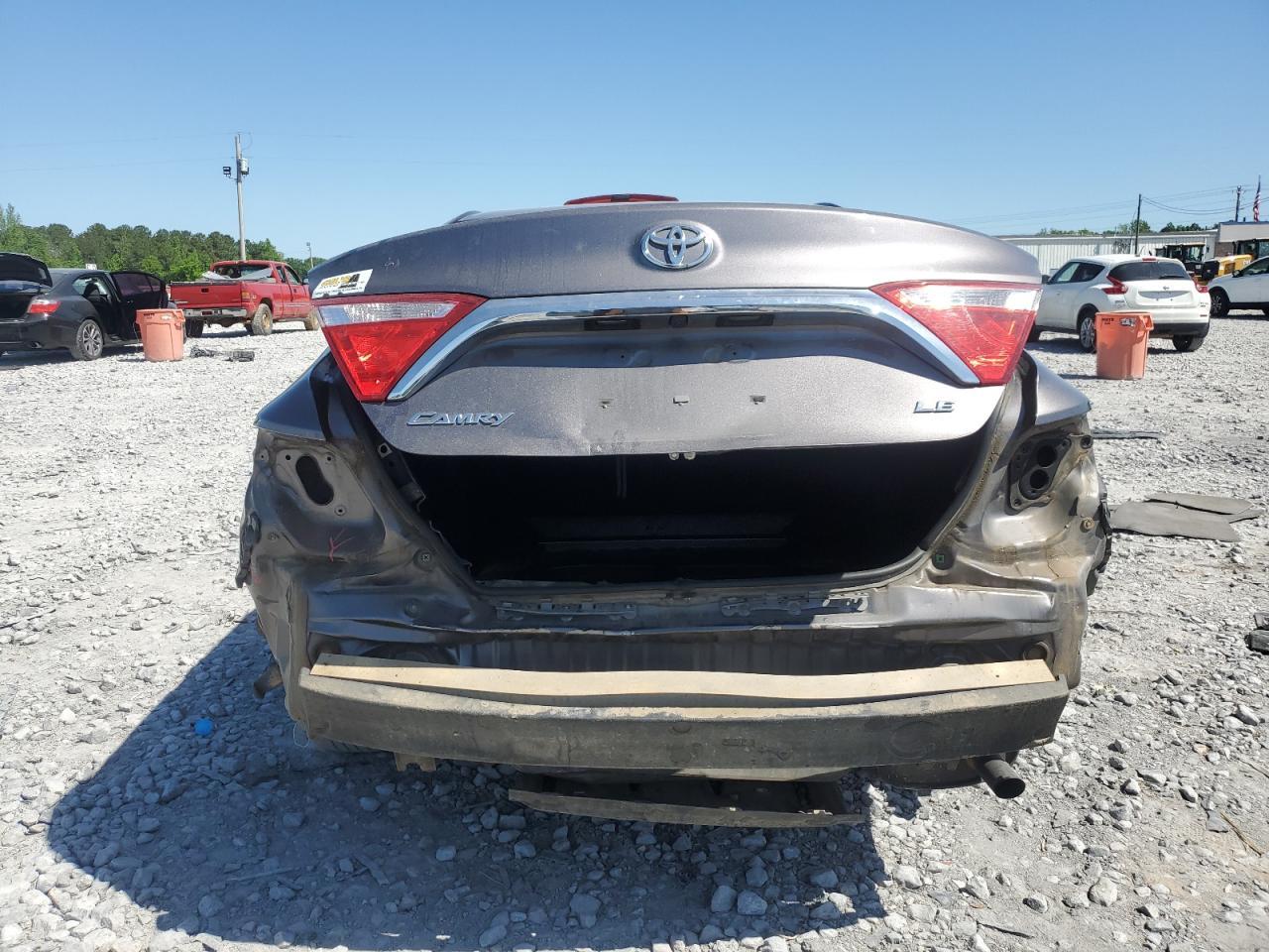 2015 Toyota Camry Le - Фото 6