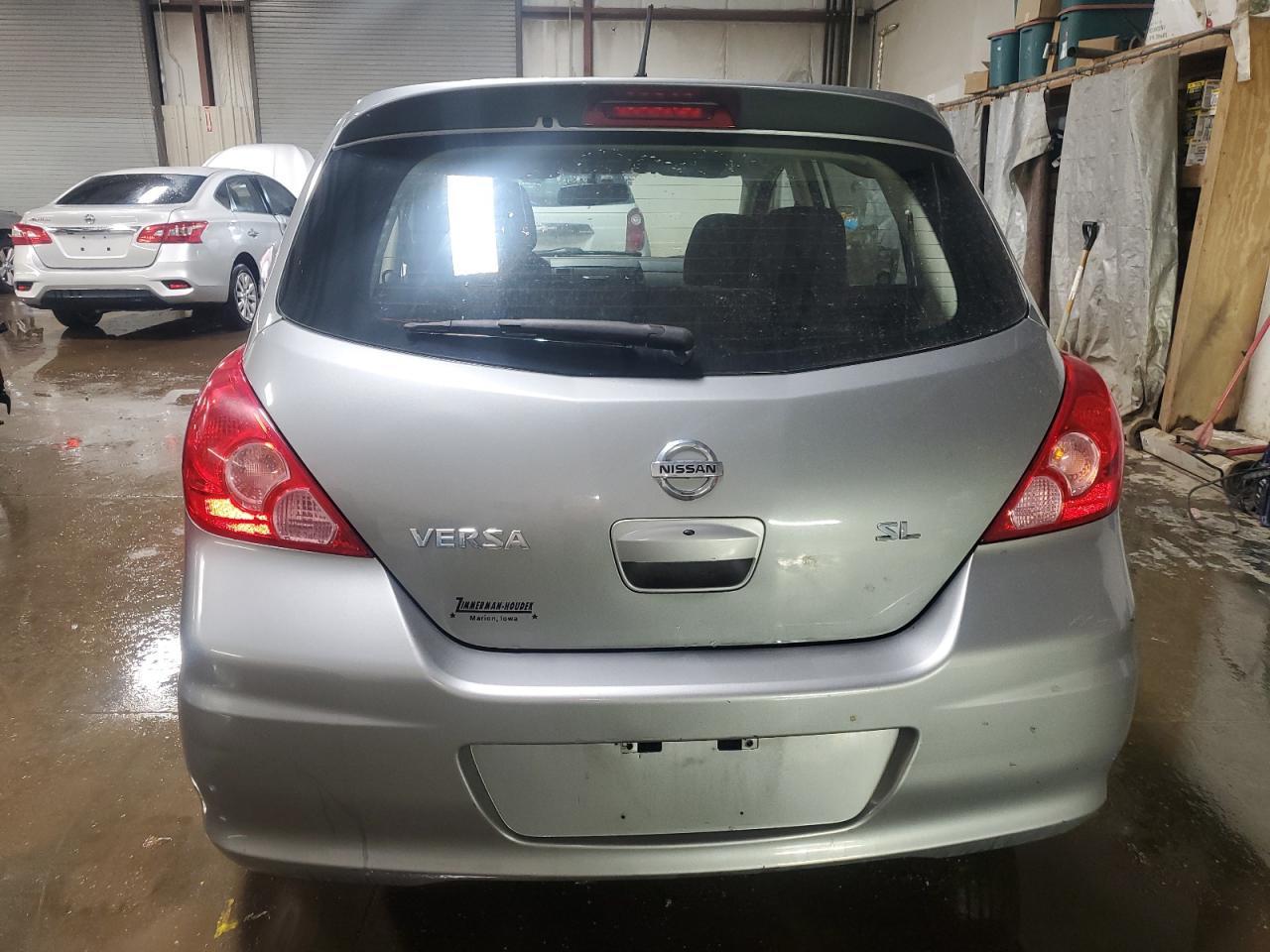 2012 Nissan Versa 1.8 S - Image 6