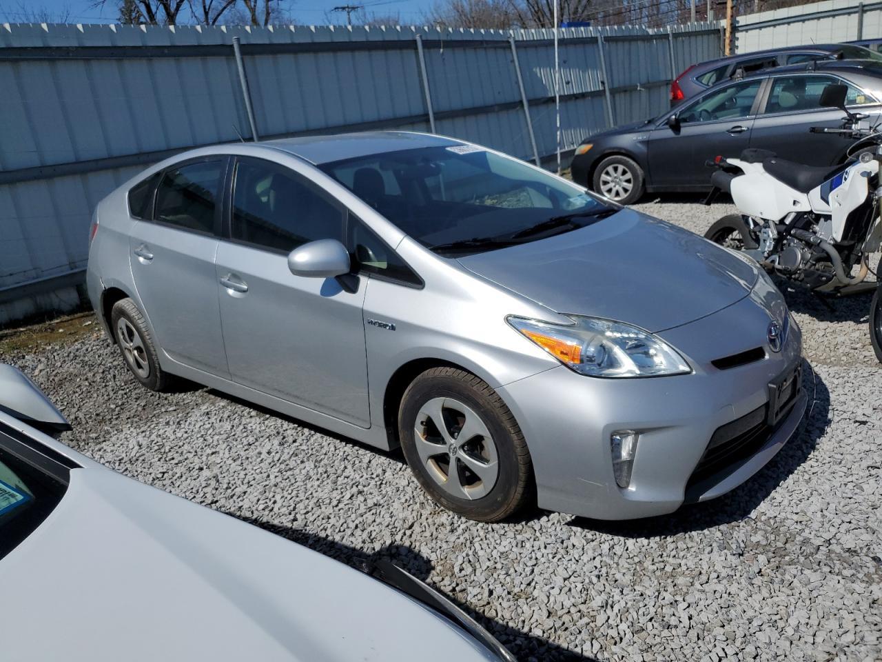 2014 Toyota Prius - Фото 4