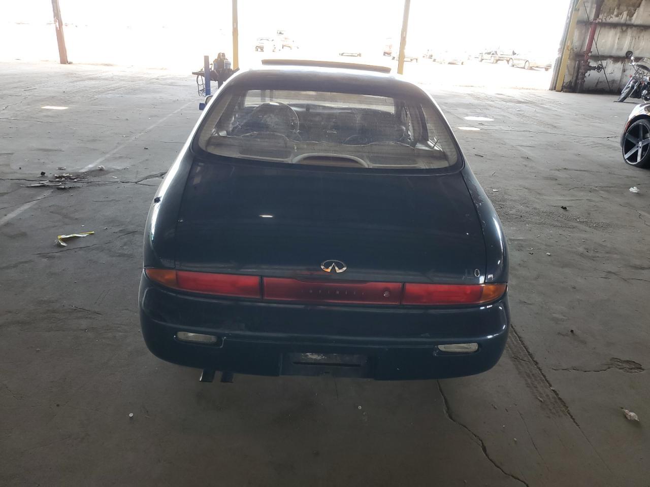 1993 Infiniti J30 - Image 6
