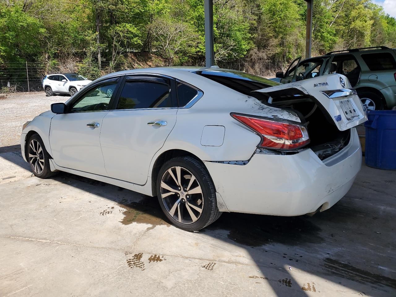 2014 Nissan Altima 2.5 - Image 2