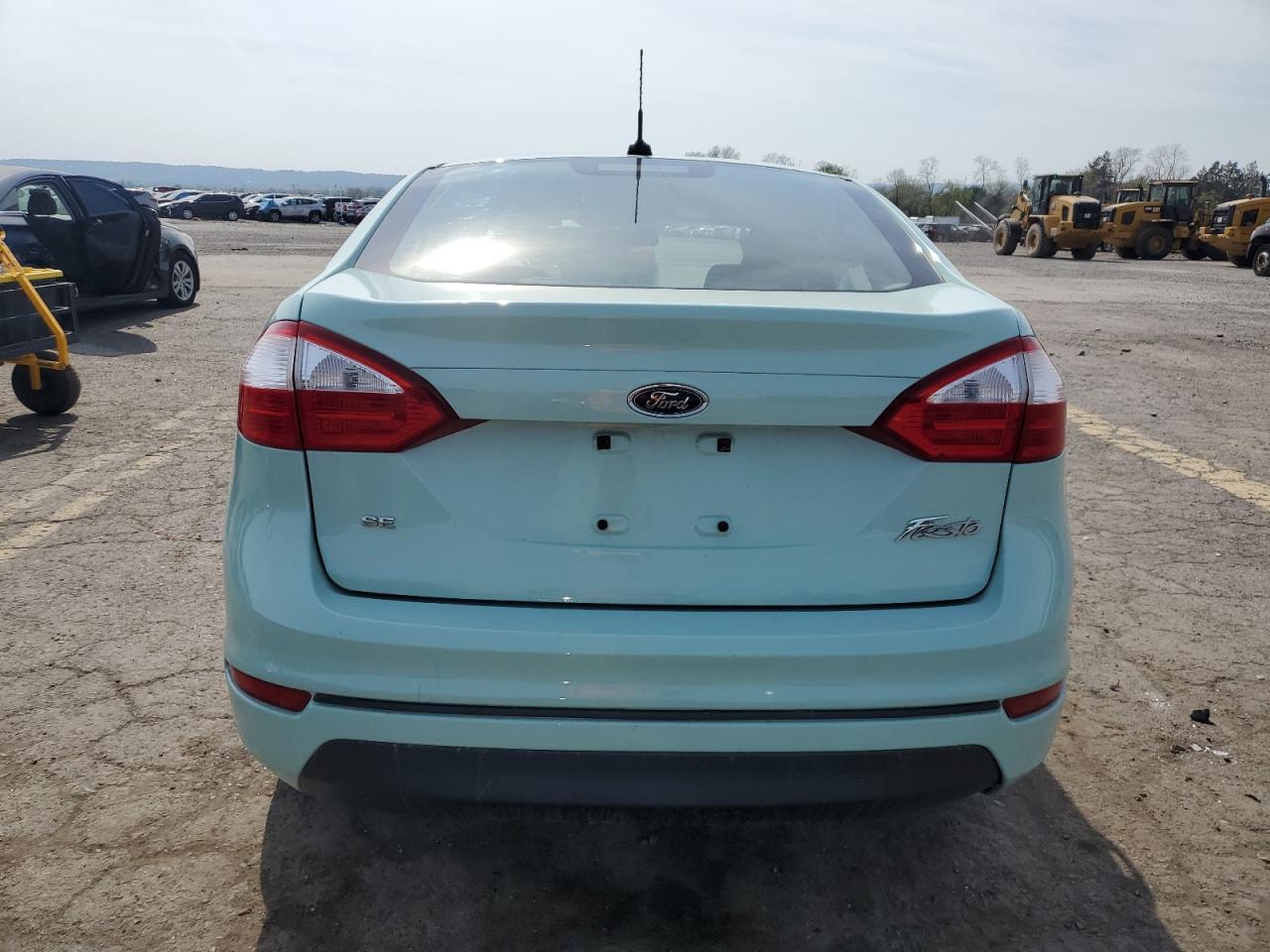 2017 Ford Fiesta Se - Image 6