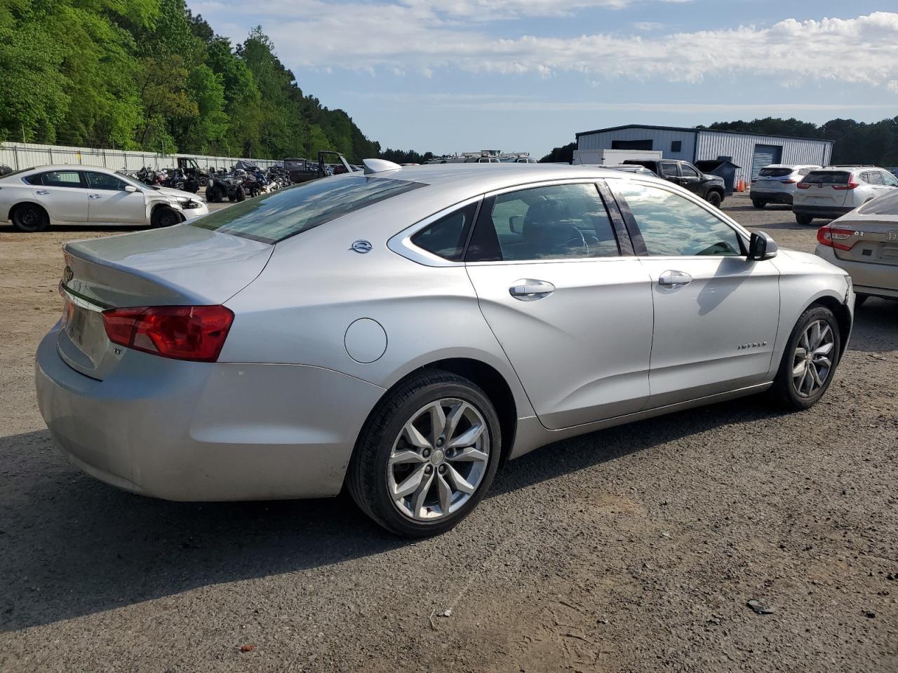 2017 Chevrolet Impala Lt - Image 3