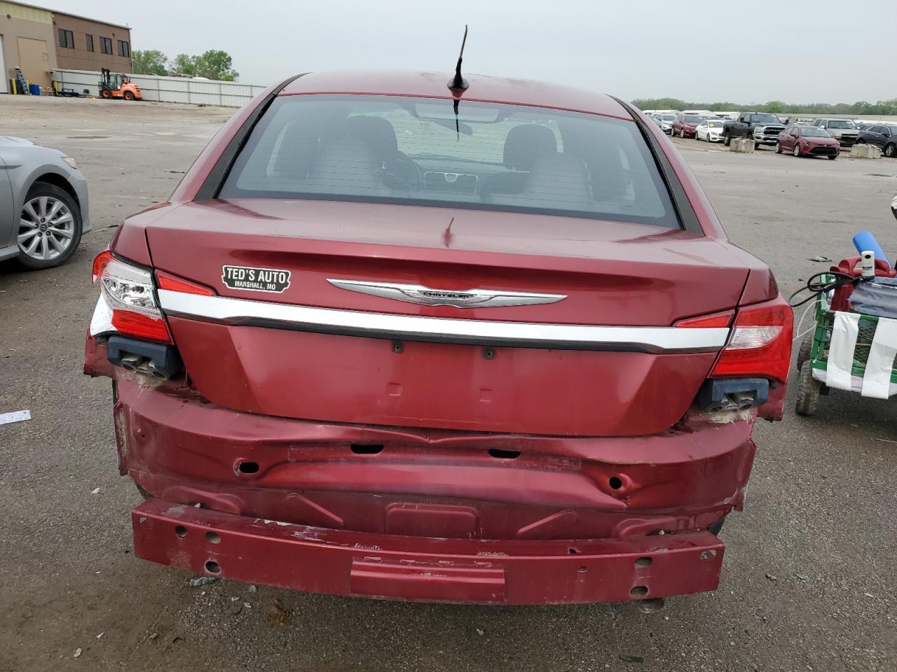 2014 Chrysler 200 Lx - Фото 6