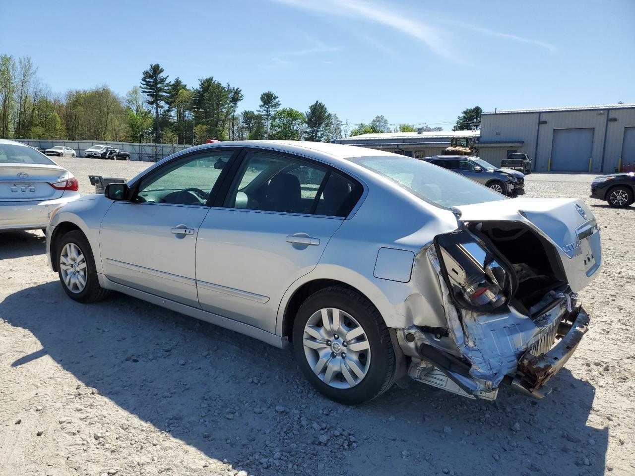 2012 Nissan Altima 2.5 - Image 2