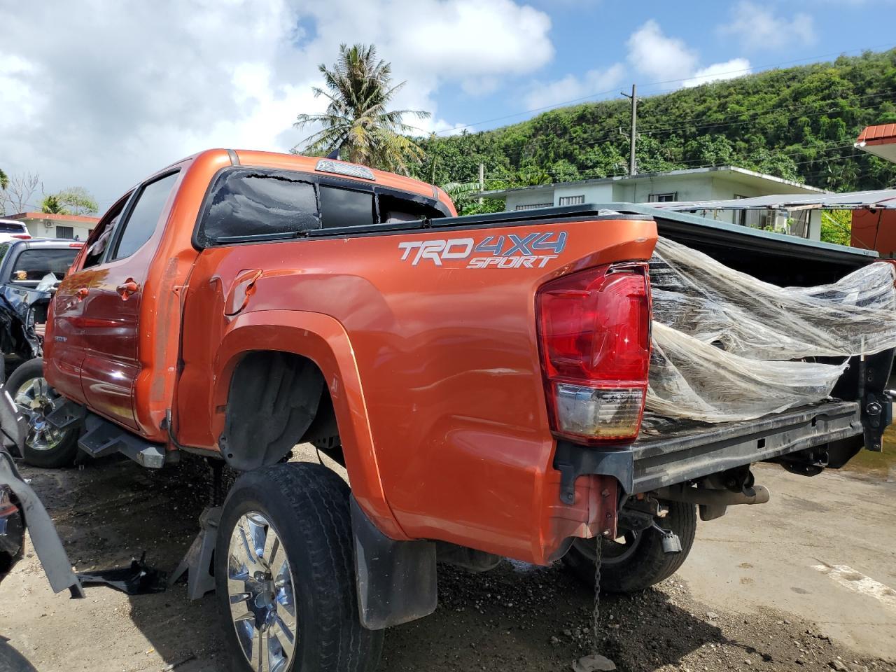 2017 Toyota Tacoma Double Cab - Image 2