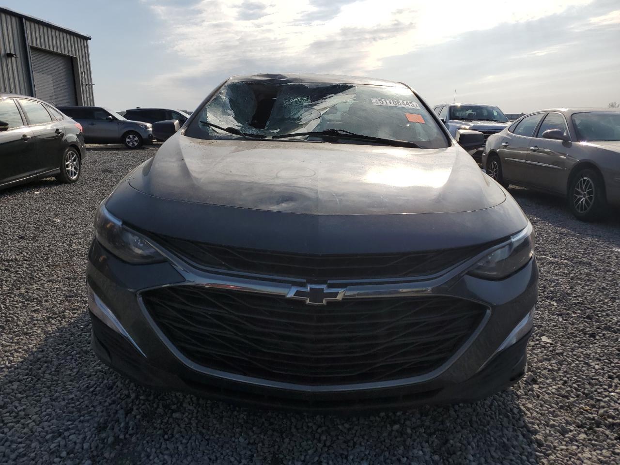 2019 Chevrolet Malibu Rs - Image 5