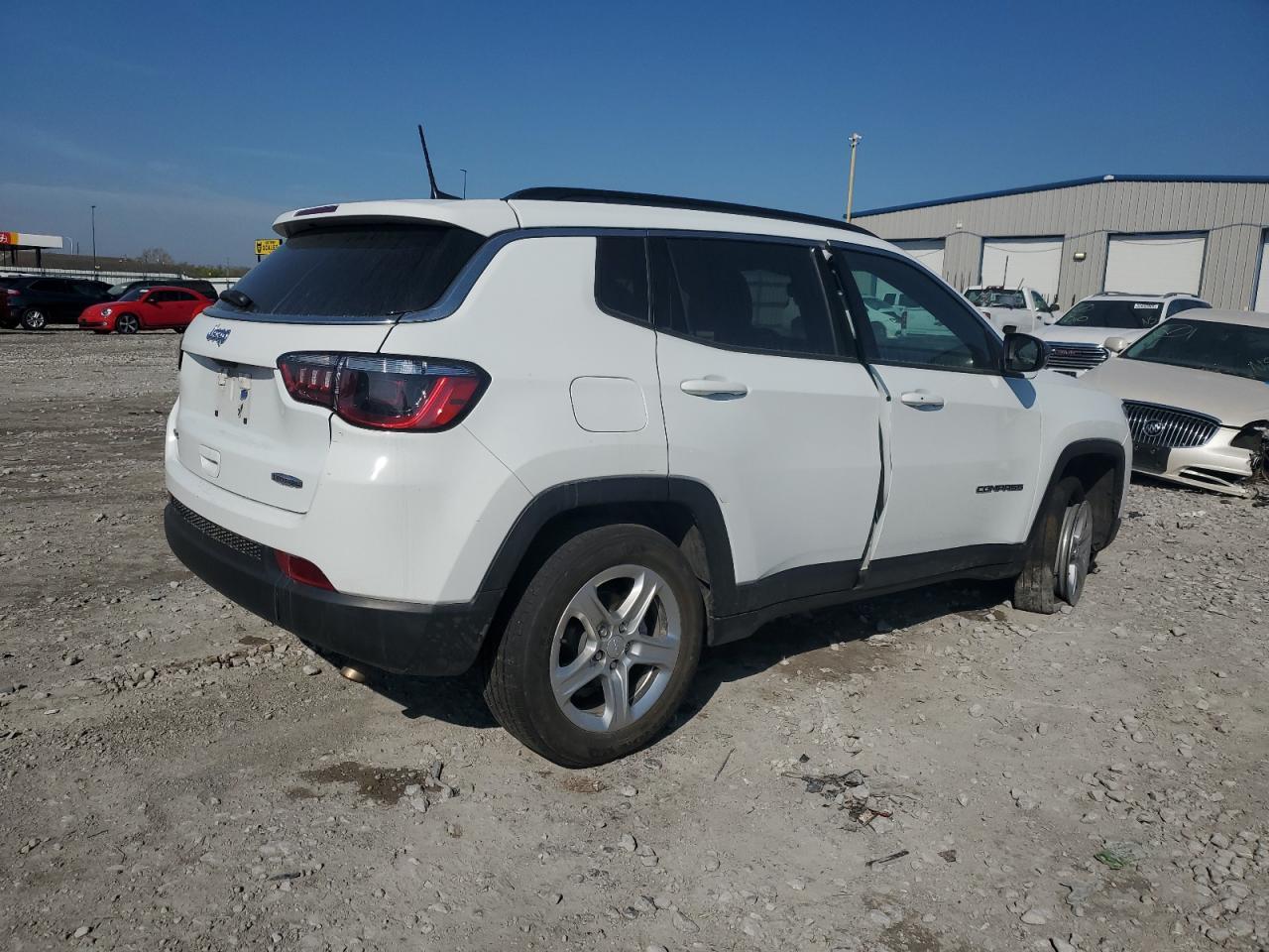 2024 Jeep Compass Latitude - Фото 3