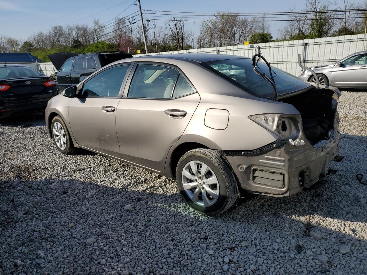 2014 Toyota Corolla L - Фото 2