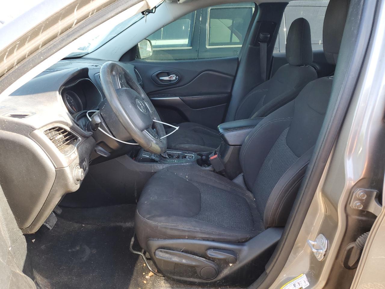 2019 Jeep Cherokee Latitude - Фото 7