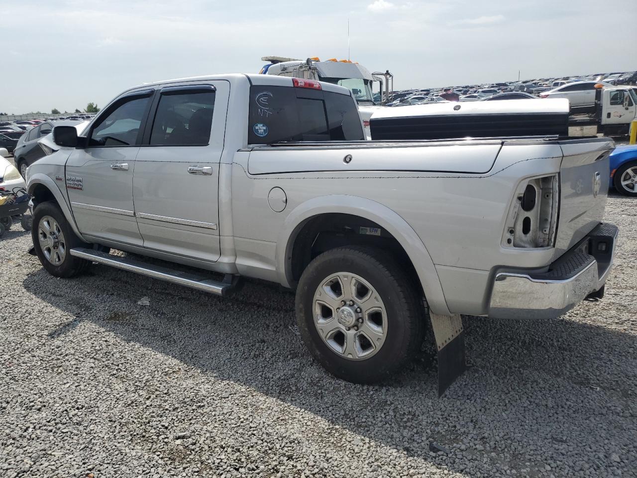 2016 Ram 2500 Laramie - Фото 2