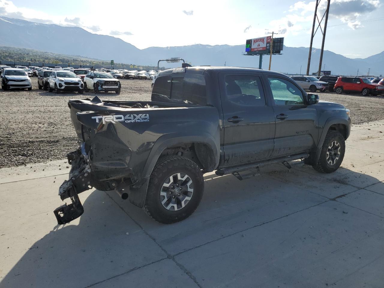 2020 Toyota Tacoma Double Cab - Фото 3