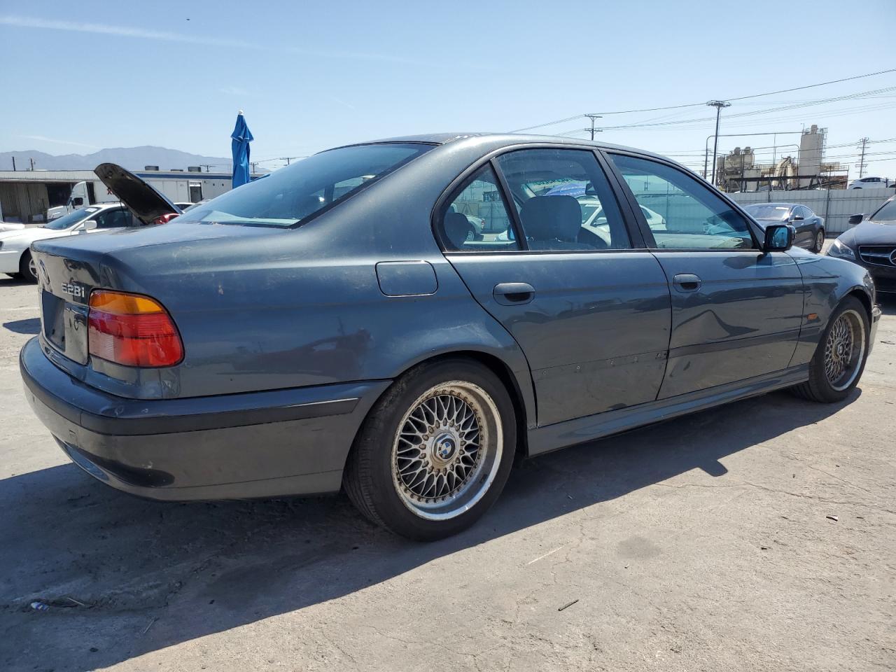 2000 BMW 528 I Automatic - Фото 3