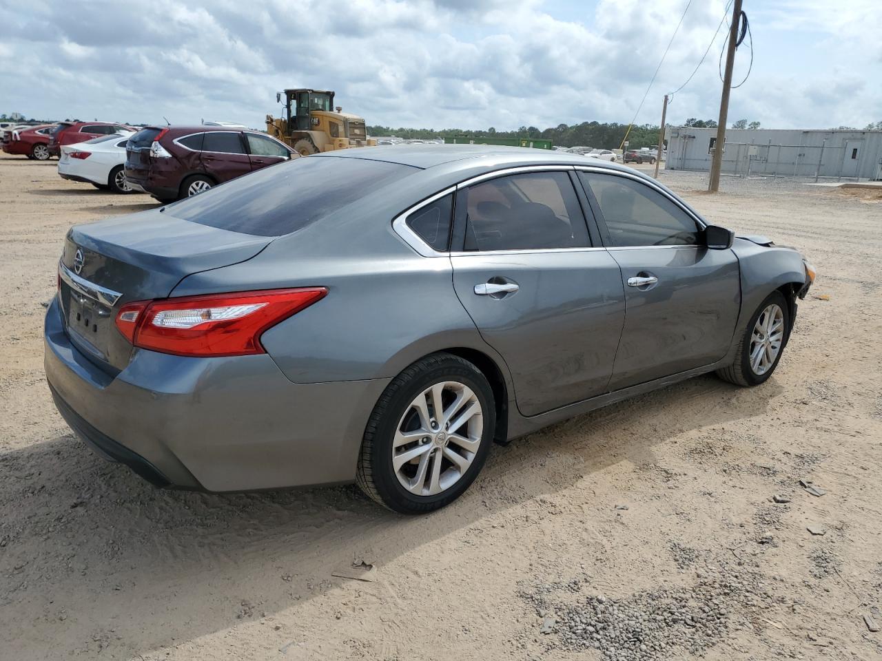 2016 Nissan Altima 2.5 - Image 3