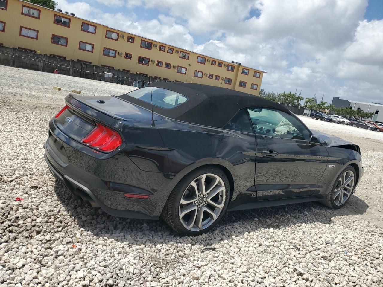 2020 Ford Mustang Gt - Фото 3