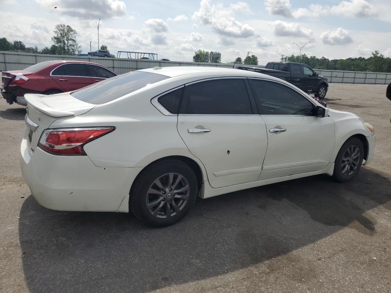 2015 Nissan Altima 2.5 - Image 3
