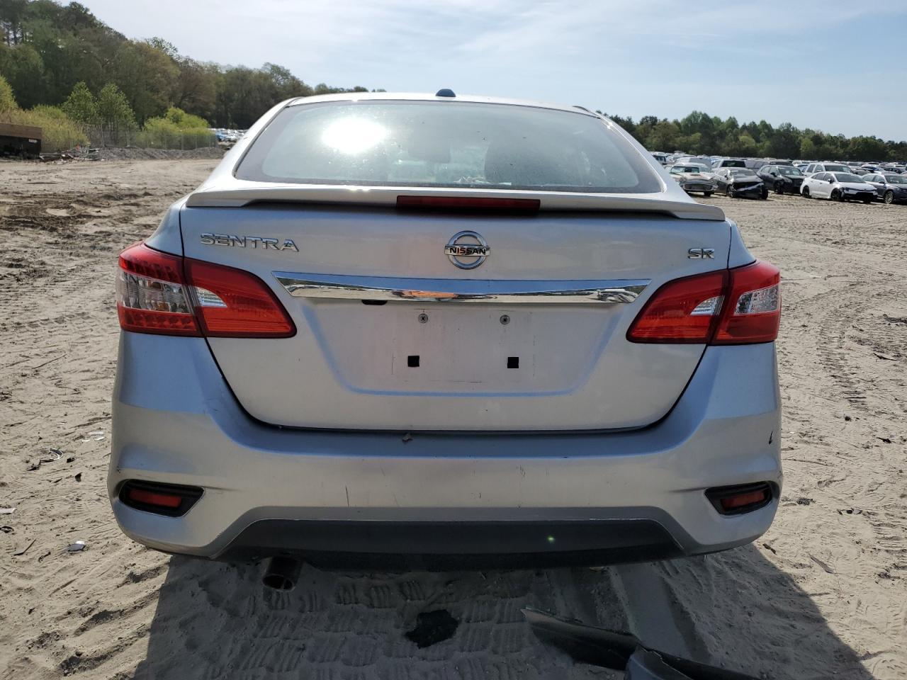 2016 Nissan Sentra S - Фото 6