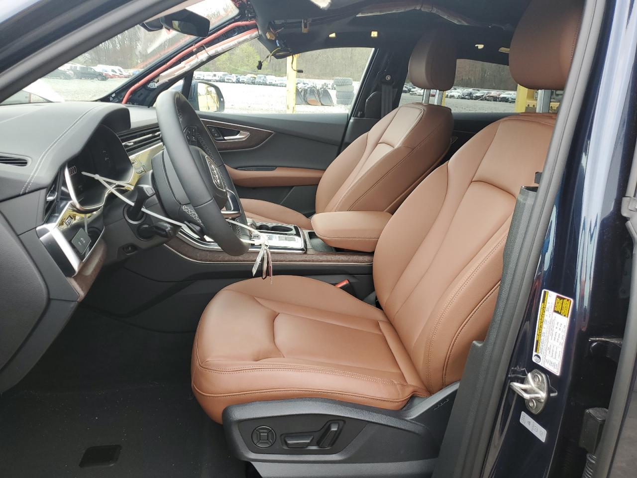 2025 Audi Q7 Premium - Image 7