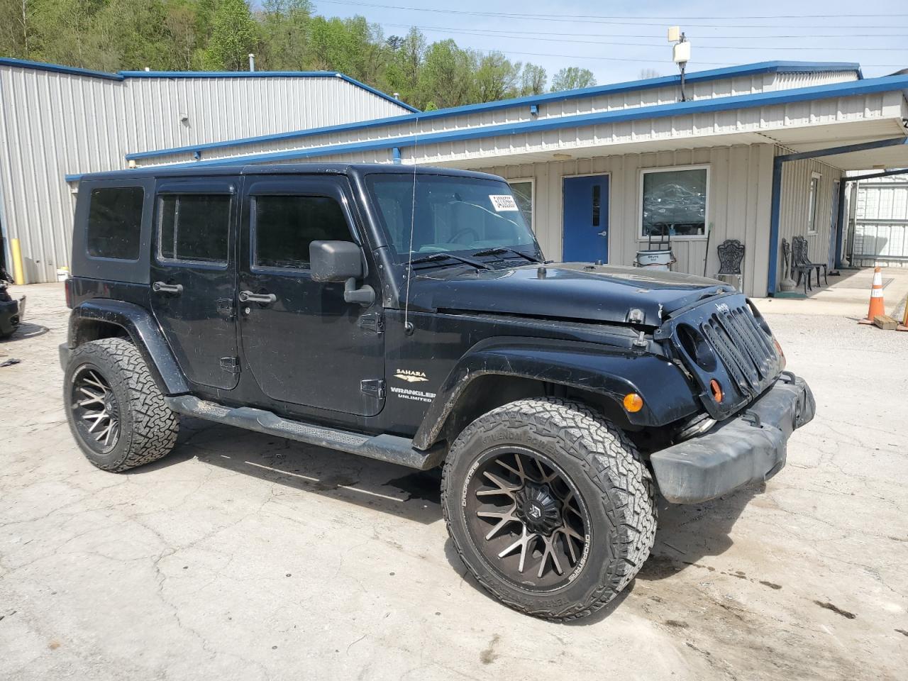 2009 Jeep Wrangler Unlimited Sahara - Image 4