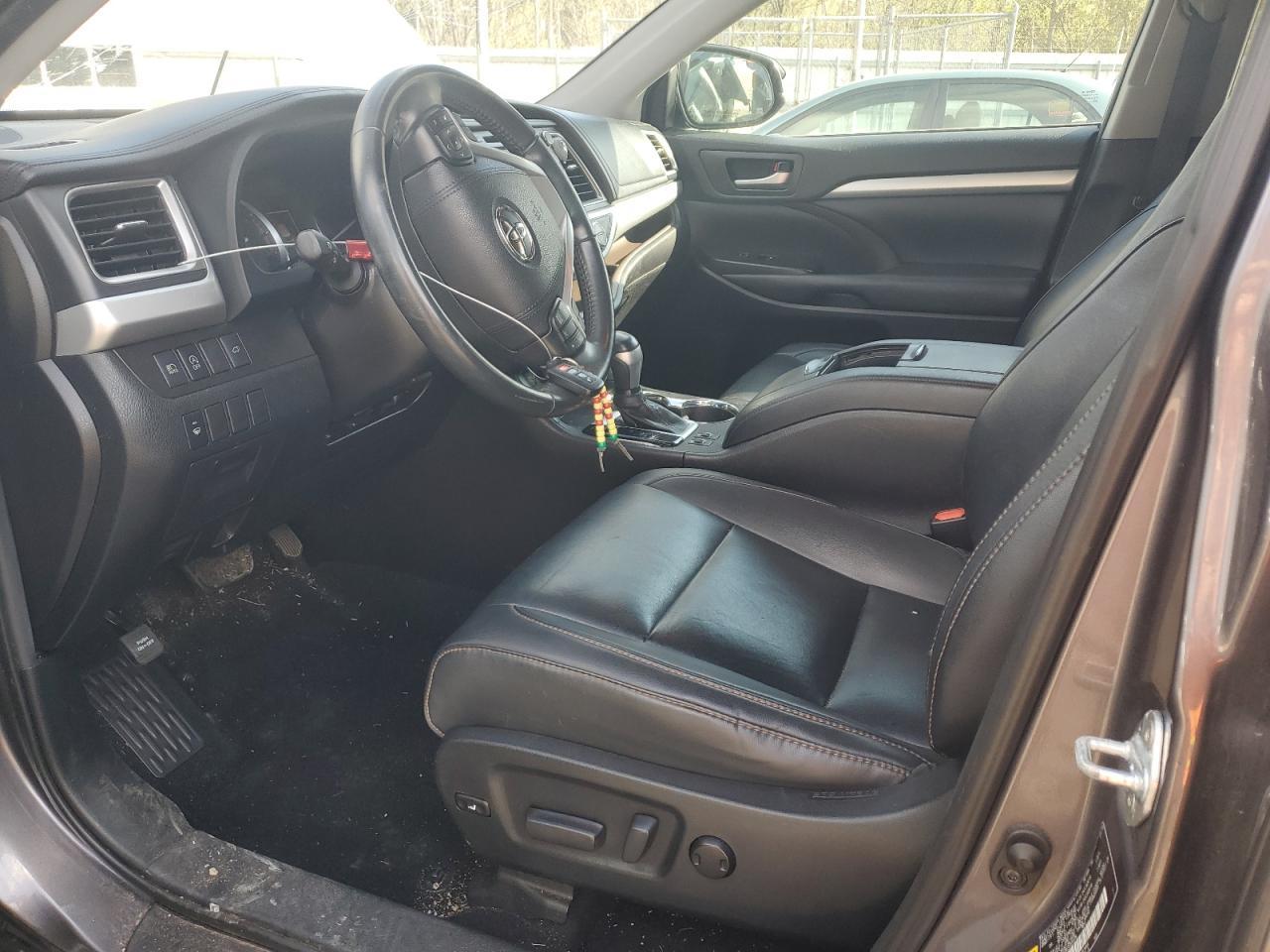 2019 Toyota Highlander Se - Фото 7