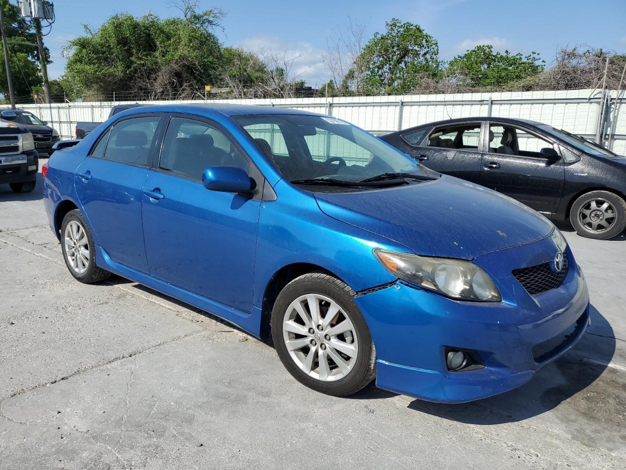 2010 Toyota Corolla Base - Фото 4
