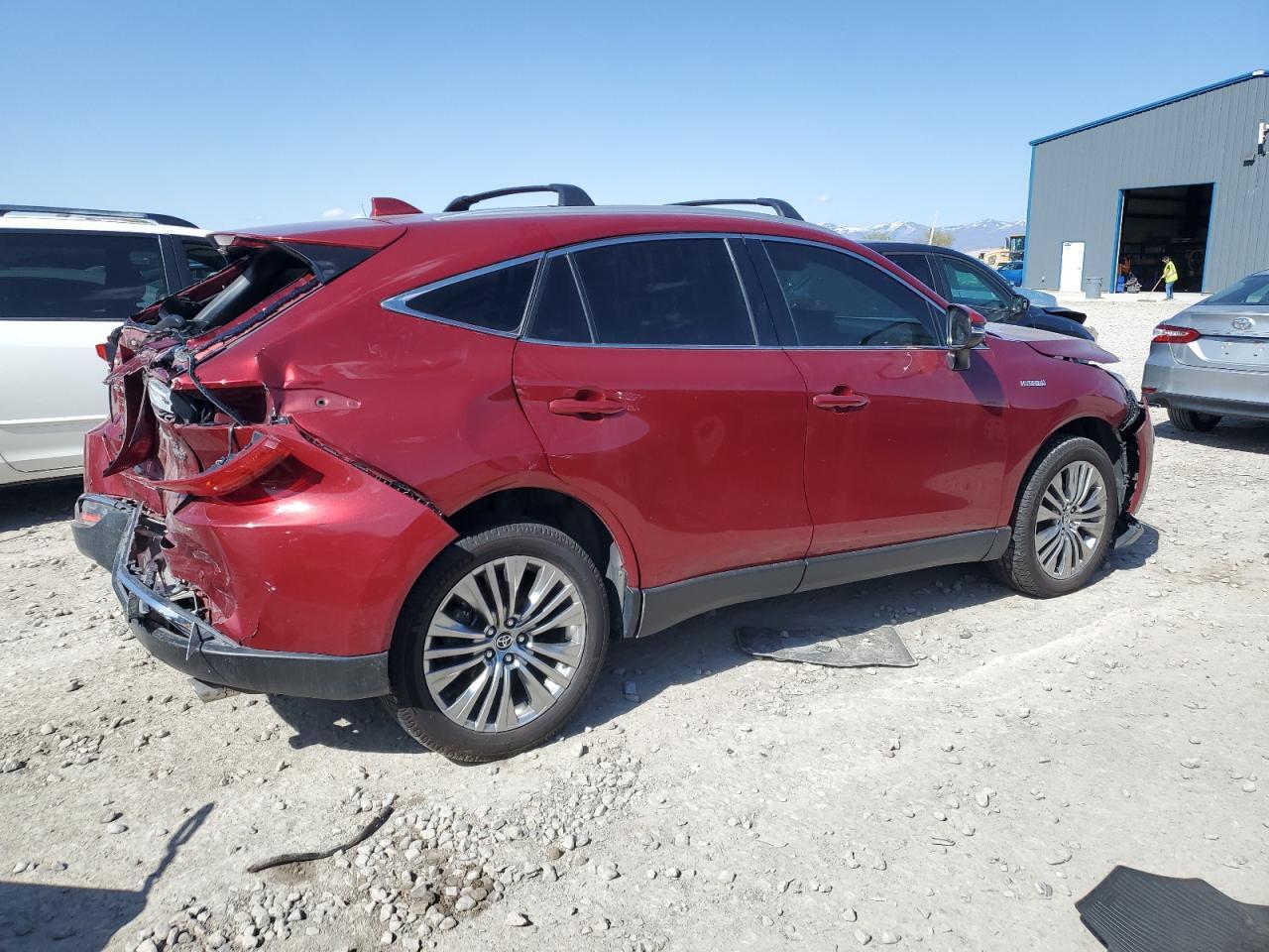 2021 Toyota Venza Le - Image 3