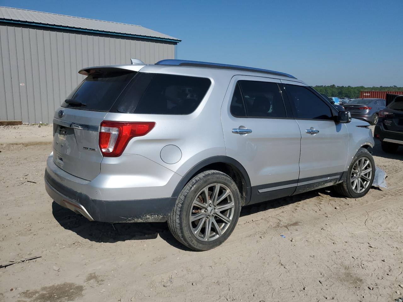 2016 Ford Explorer Limited - Image 3