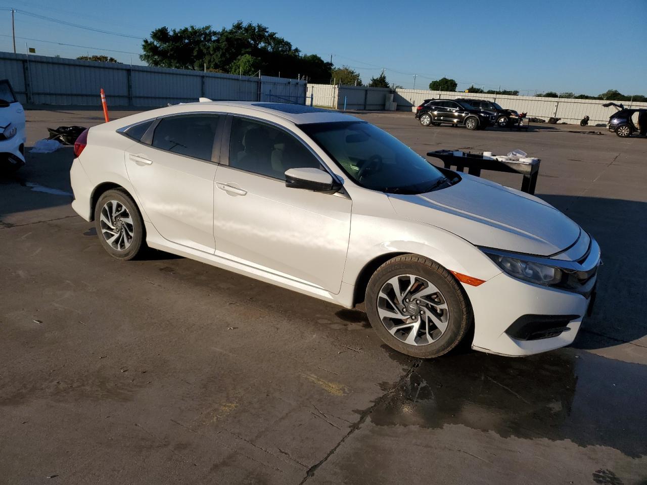 2017 Honda Civic Ex - Image 4