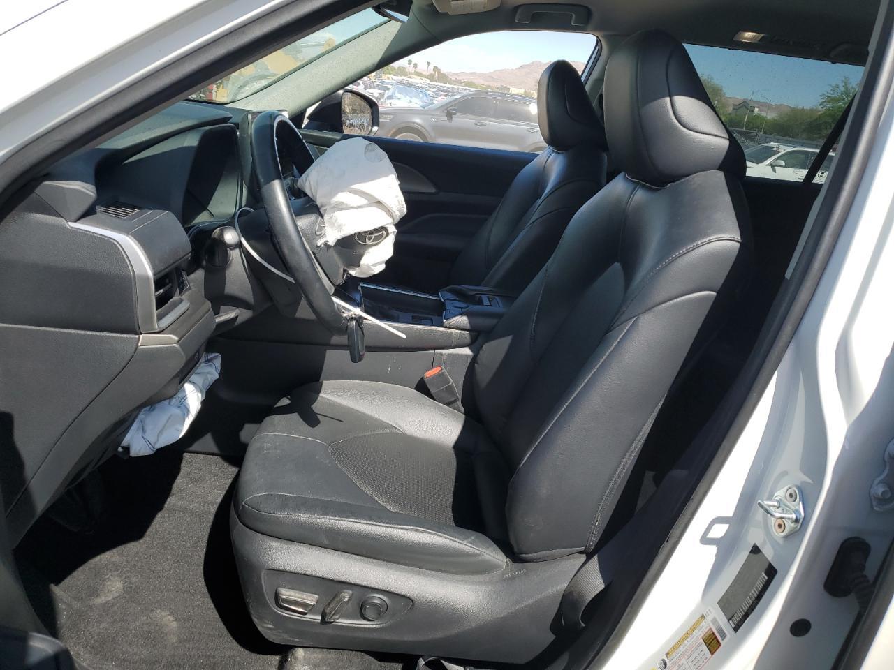 2024 Toyota Grand Highlander Xle - Image 7