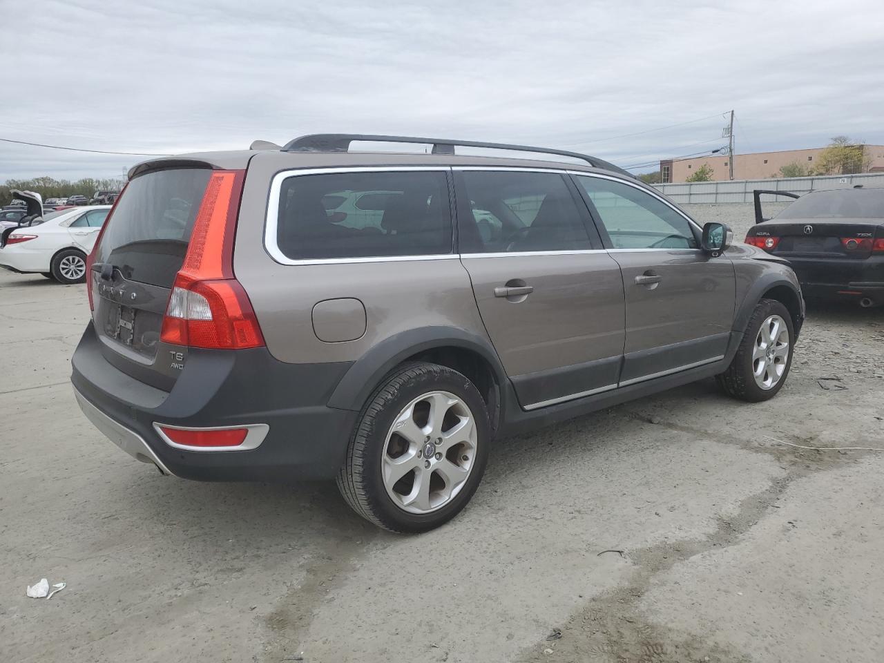 2011 Volvo Xc70 T6 - Image 3
