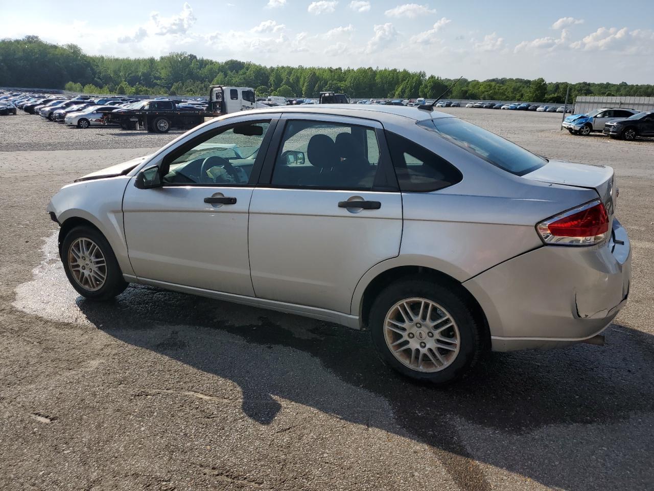 2011 Ford Focus Se - Image 2